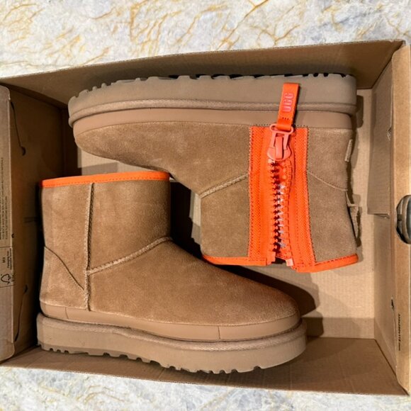 Classic Mini Zipper Tape Logo NWT Size 7 - Picture 9 of 11